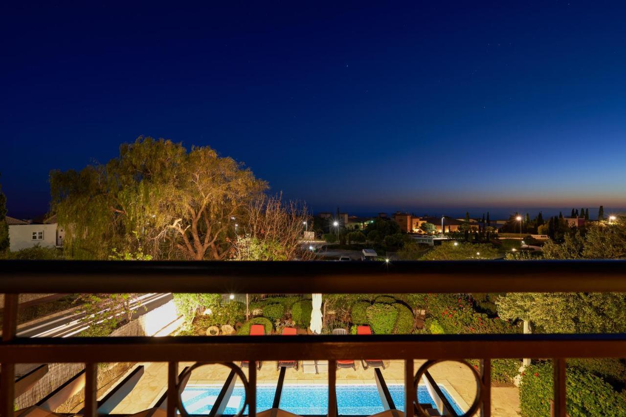 3 Bedroom Villa Madelini With Private Pool, Aphrodite Hills Resort Kouklia Exterior foto